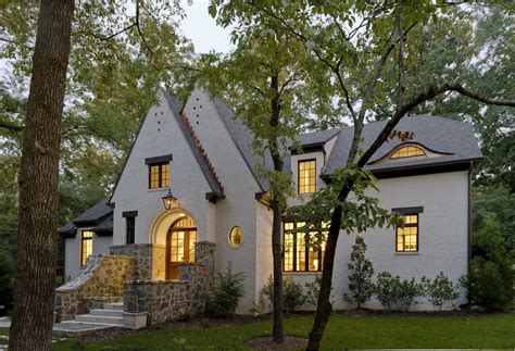 cottage in stile tudor|images of tudor style homes.